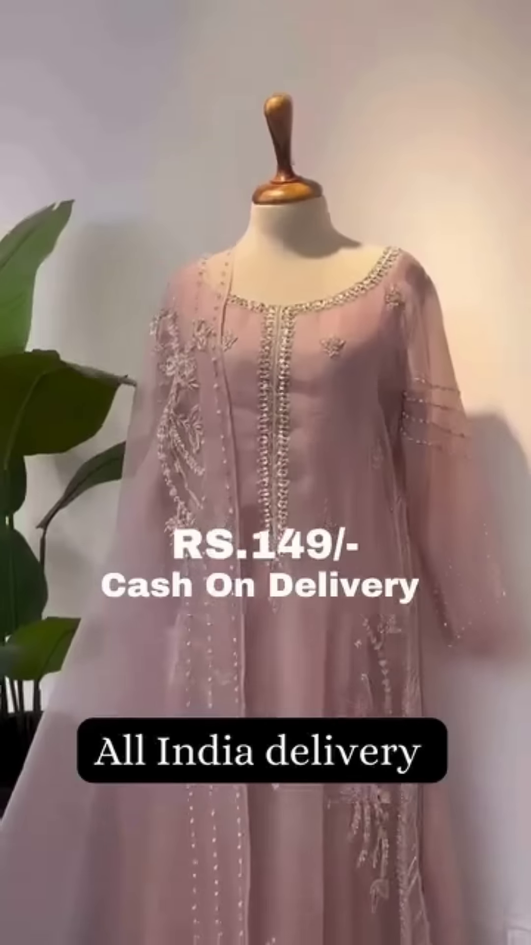 Women Embroidered Georgette Kurta - Image 3