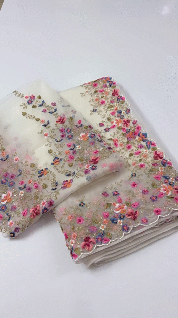 ✨ Florals in Full Bloom – Graceful Elegance on Sheer Magic ✨
