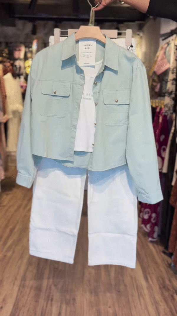 ☁️ Mint To Be – Chill Girl Energy 🍃