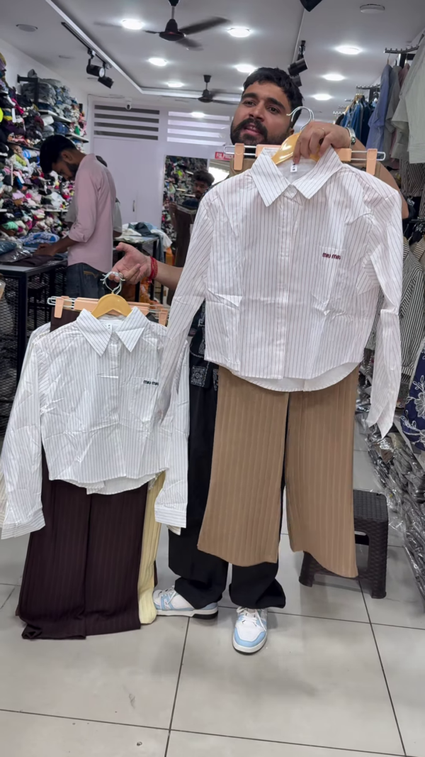 Trendy Women's Cropped Pinstripe Shirt and Wide-Leg Pleated Pants Set - Image 2
