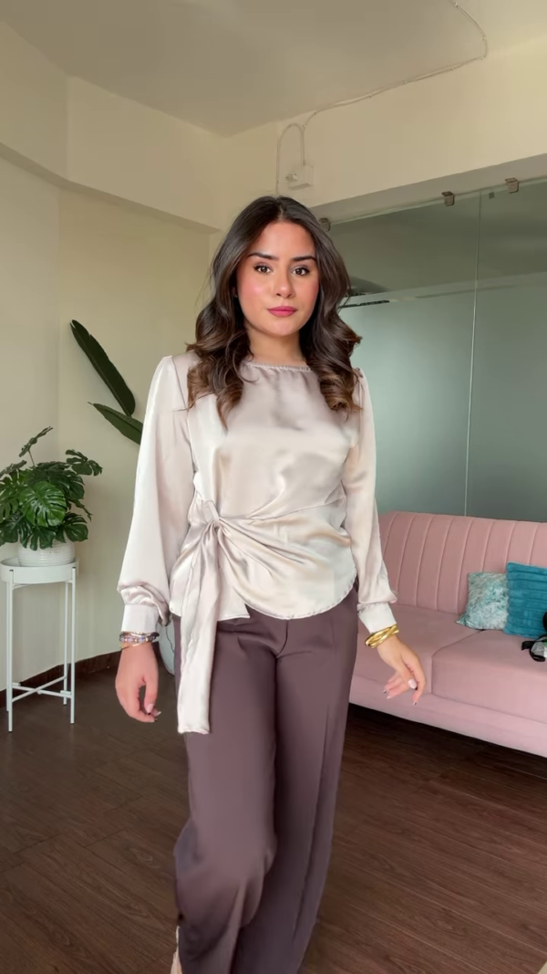 Elegant Satin Blouse with Twisted Front Detail and Long Sleeves - Image 4