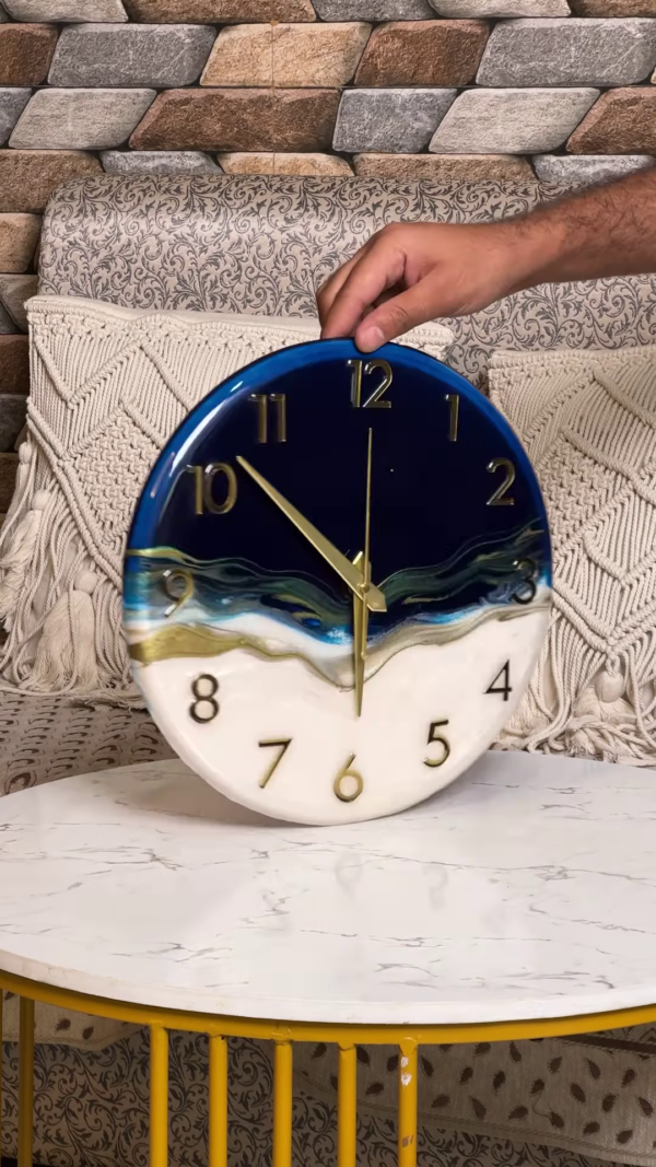 Artistic Resin Wall Clock with Abstract Color Blocking and Metallic Accents - Image 5