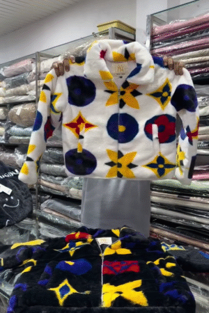 Chromatic Pulse: Dual-Tone Tribal Fleece in Urban Mosaic” 🔶🧿🌟