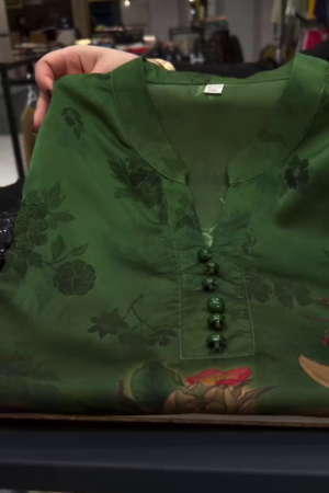 Deep Emerald Green Floral Jacquard V-Notch Neck Button Placket Ethnic Inspired Straight Fit Kurta Top 🌿✨