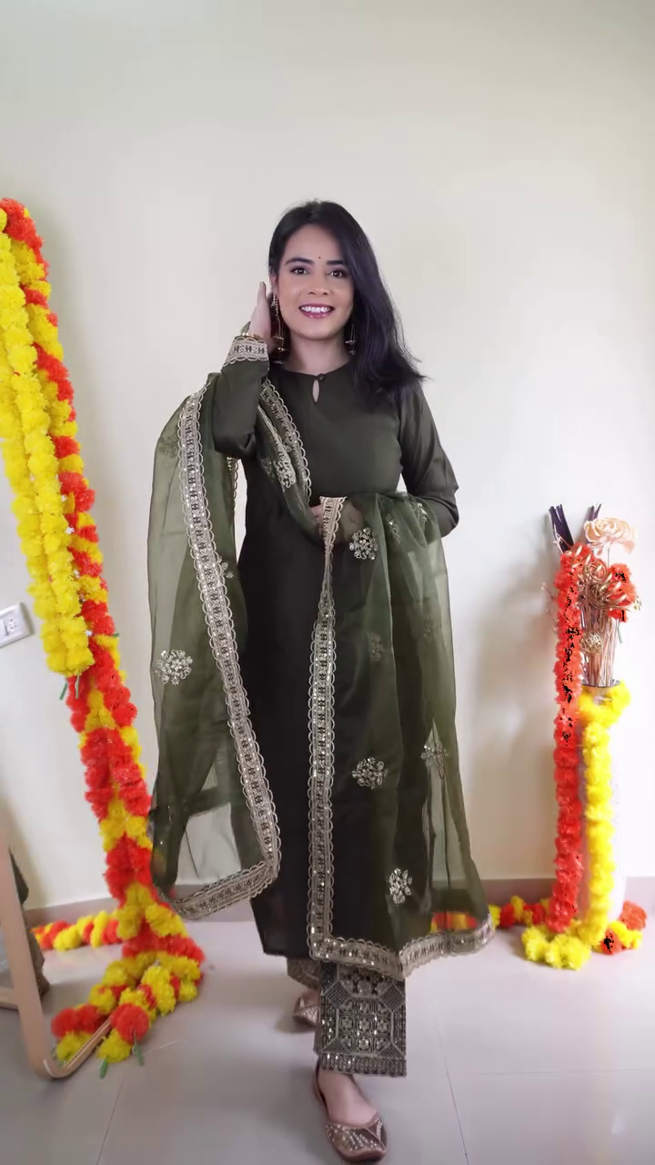Deep Olive Green Traditional Embroidered Straight-Cut Kurta Set with Sheer Organza Dupatta & Detailed Ethnic Palazzo β Festive & Wedding Special Ensemble πβ¨