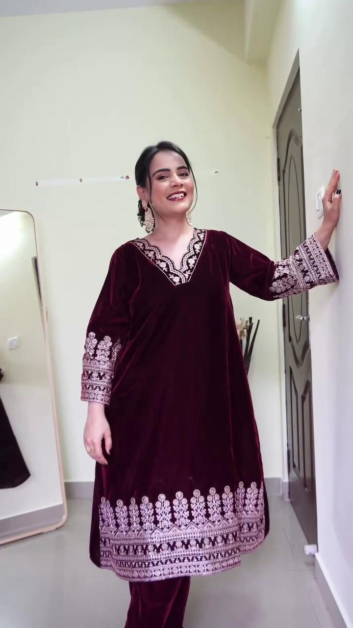 Deep Olive Green Traditional Embroidered Straight-Cut Kurta Set with Sheer Organza Dupatta & Detailed Ethnic Palazzo β Festive & Wedding Special Ensemble πβ¨ - Image 4