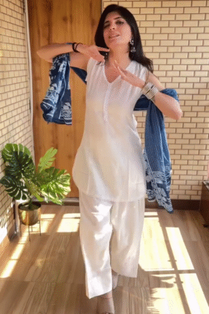 Sleeveless Kurta with Relaxed Straight Pants and Indigo Printed Dupatta